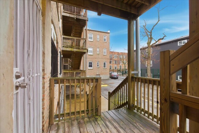 Building Photo - 54 E 50th St