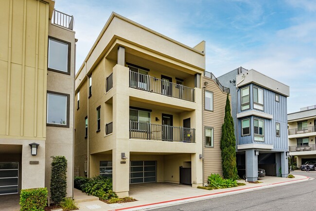 Building Photo - Lighthouse Community 4 Bedroom Home - Ocea...