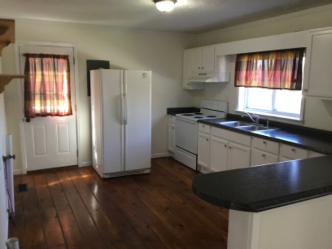 Building Photo - 109 V I P Rd