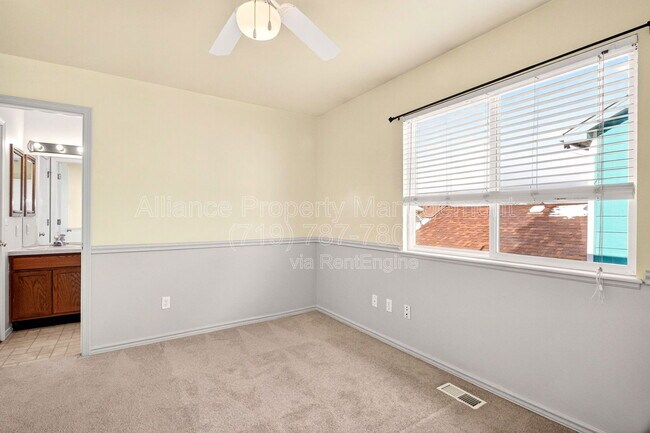 Building Photo - 8131 Oliver Rd