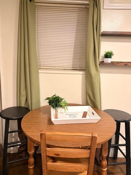 Building Photo - 1450 Union St