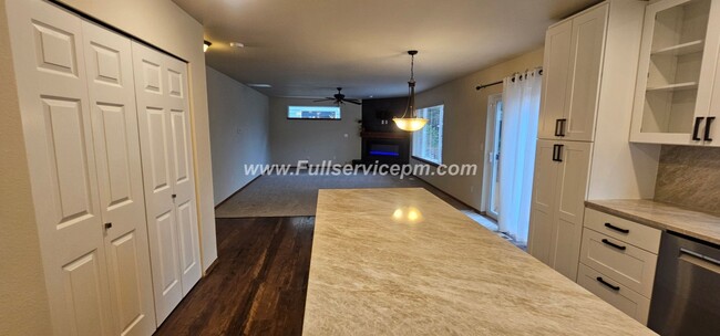 Building Photo - Beautifully Updated home in Covington WA