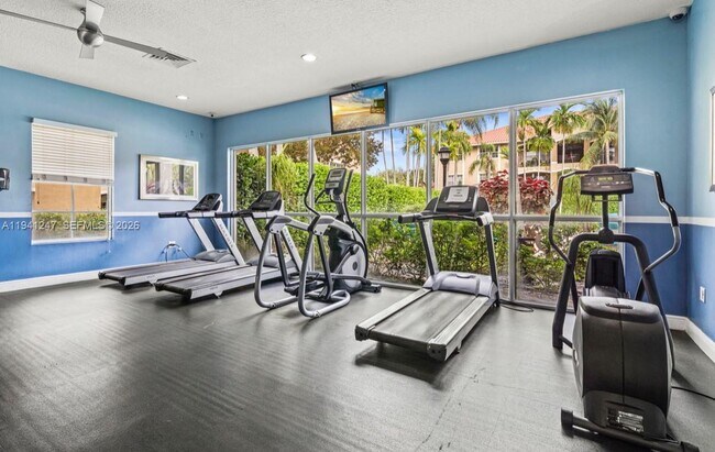 Building Photo - 231 SW 116th Ave