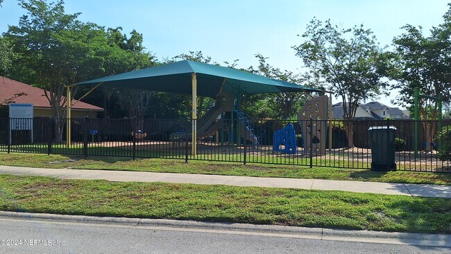 Building Photo - 11786 Lanier Creek Dr
