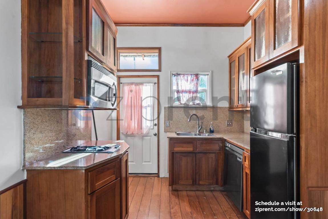 Building Photo - 145 Sunol St