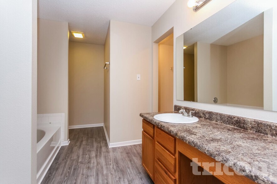 Building Photo - 3410 Brandenburg Blvd