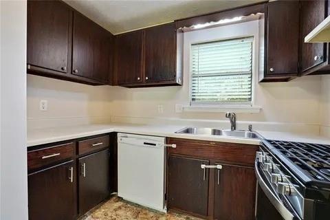 Building Photo - 76 Sandalwood Cir