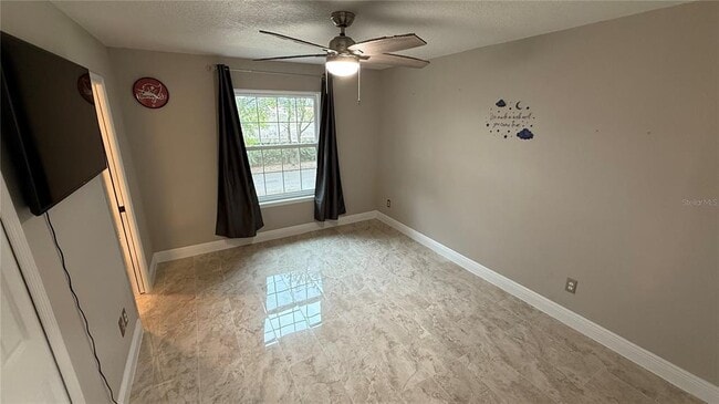 Building Photo - 9608 River Walk Ct