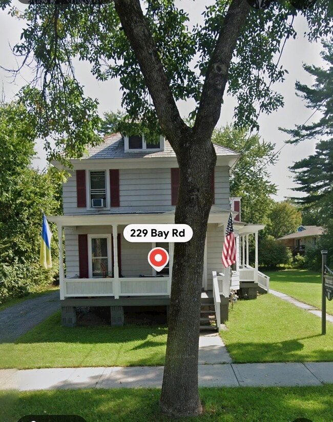 Building Photo - 229 Bay Rd
