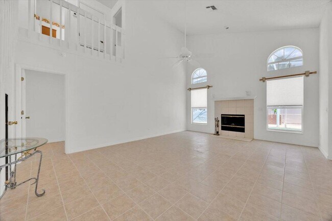 Building Photo - 642 Riggs Cir