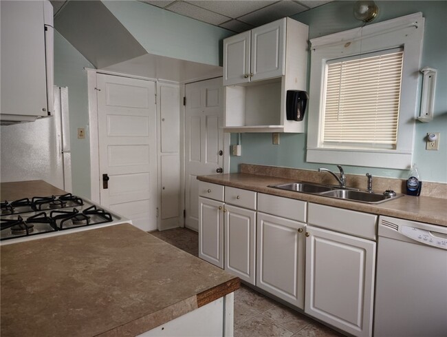 Building Photo - 5435 NY-7