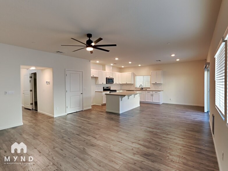 Building Photo - 3831 Berrybridge St