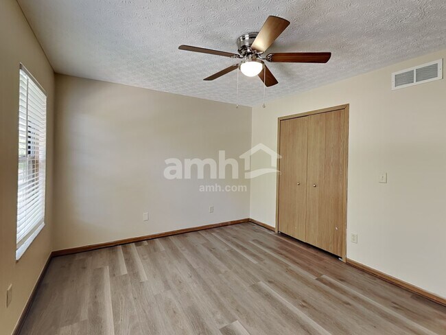 Building Photo - 172 Steiger Ct