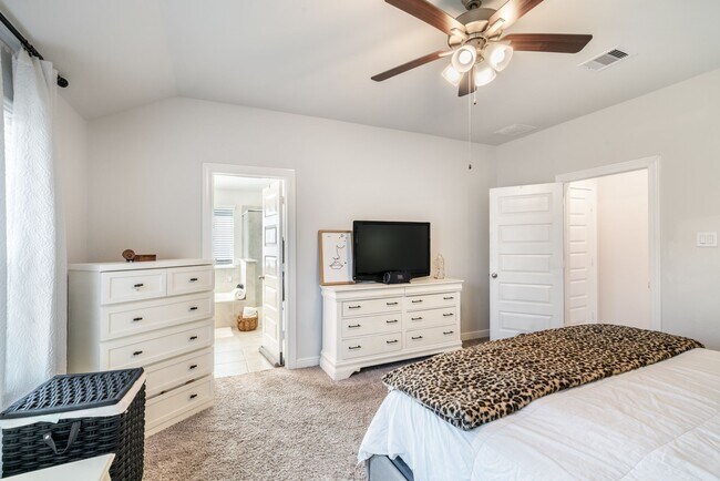 Building Photo - 24810 Timbarra Park Cir