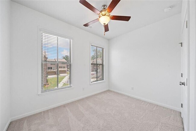 Building Photo - 4232 Hickory Pne Aly