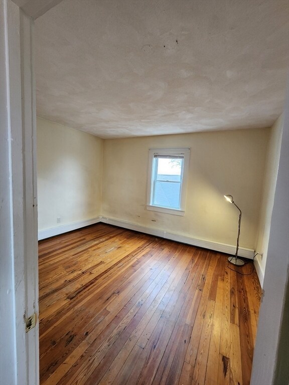 Building Photo - 72 Derby St