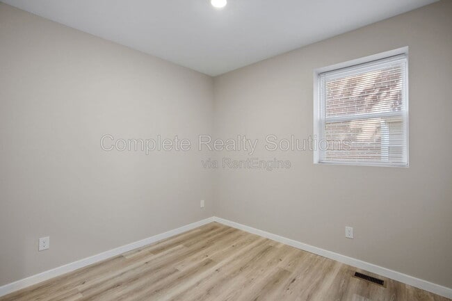 Building Photo - 3140 Magnolia Ave