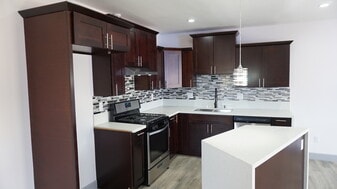 Building Photo - 10065 Arleta Ave