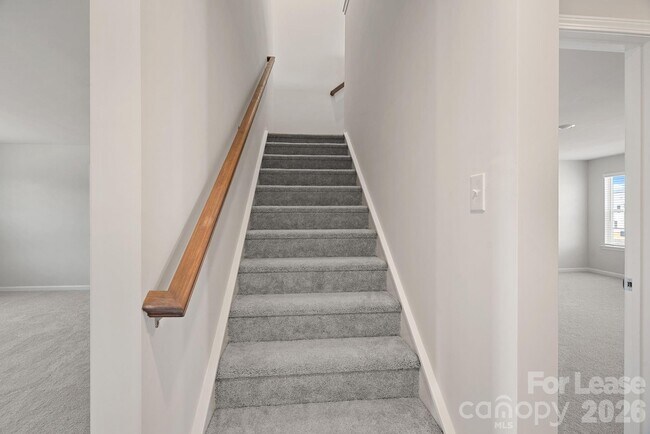 Building Photo - 1423 Caracara Ct