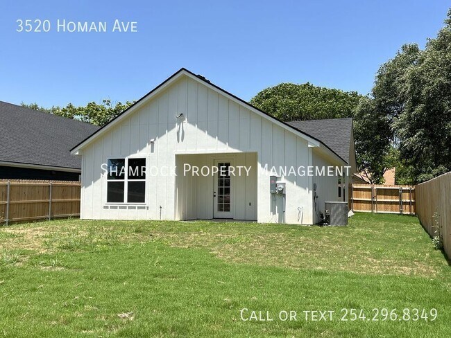 Building Photo - New Central Waco Home
