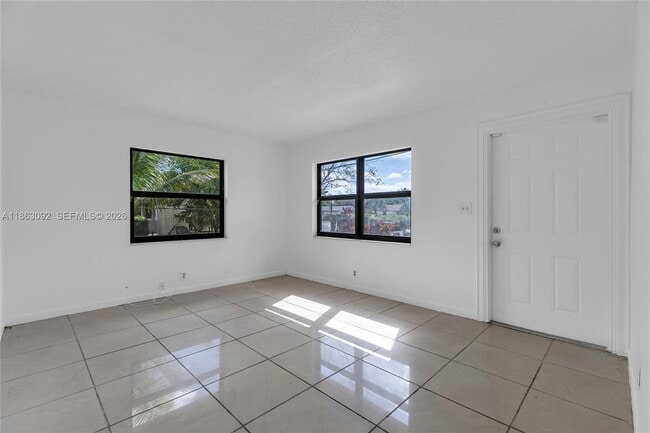 Building Photo - 1451 NW 19th St