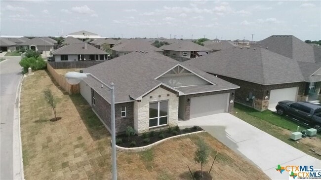 Building Photo - 6127 Fairburn