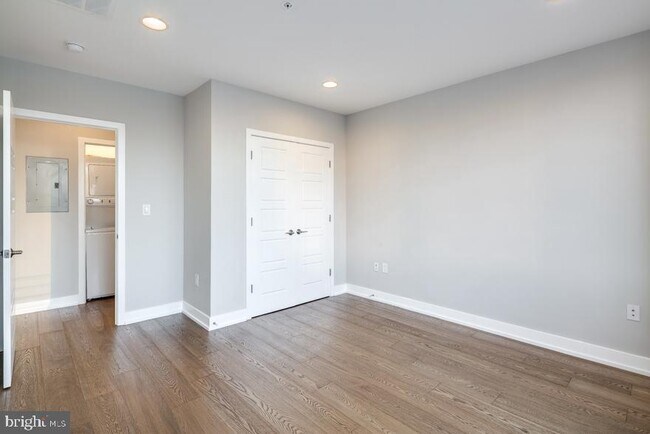 Building Photo - 820 N 3rd St