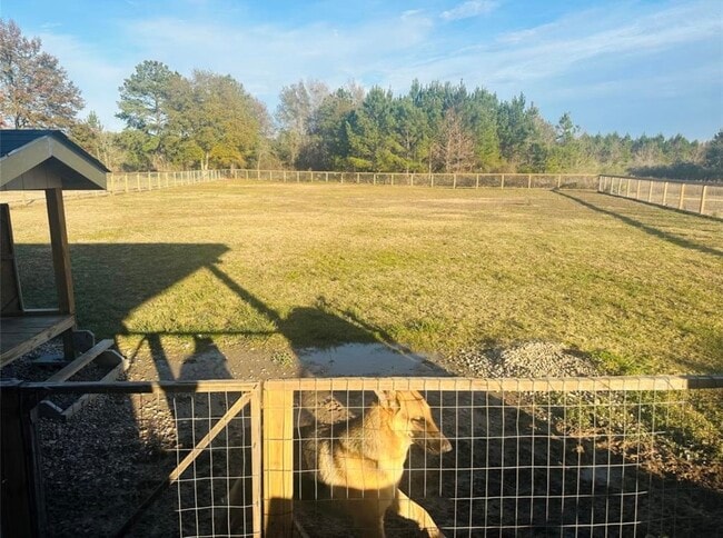 Building Photo - 844 Rd 5109