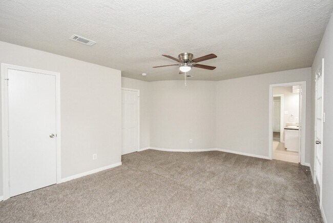 Building Photo - 1723 Big Horn Dr