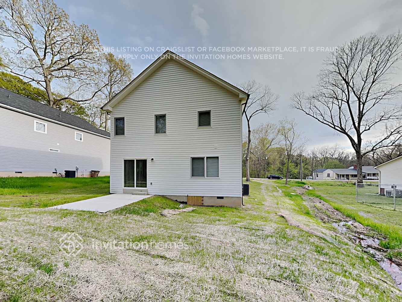 Building Photo - 524 W Main St