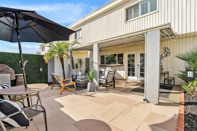 Building Photo - 8242 E Orange Blossom Ln