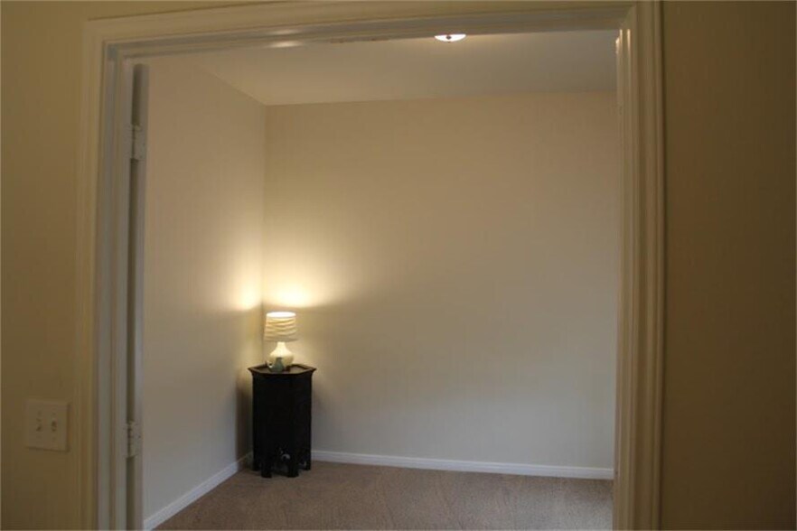 Building Photo - 1019 Messina Ln