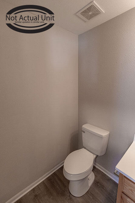 Building Photo - 5000 Derby Ridge Dr