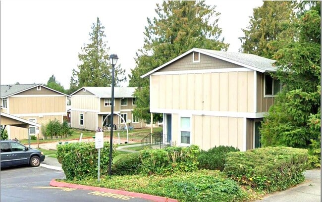 Building Photo - 2107 N Laventure Rd