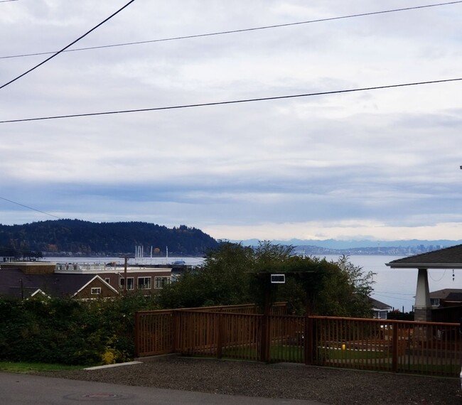 Building Photo - Well Kept Port Orchard Charmer with Stellar Seattle View, Available Now!