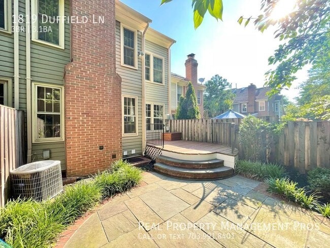 Building Photo - 1819 Duffield Ln