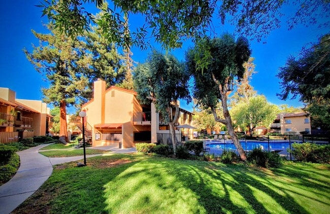 Building Photo - Beautiful 2bd Condo In Gated Community With Pool, Gym, and On-site Laundry