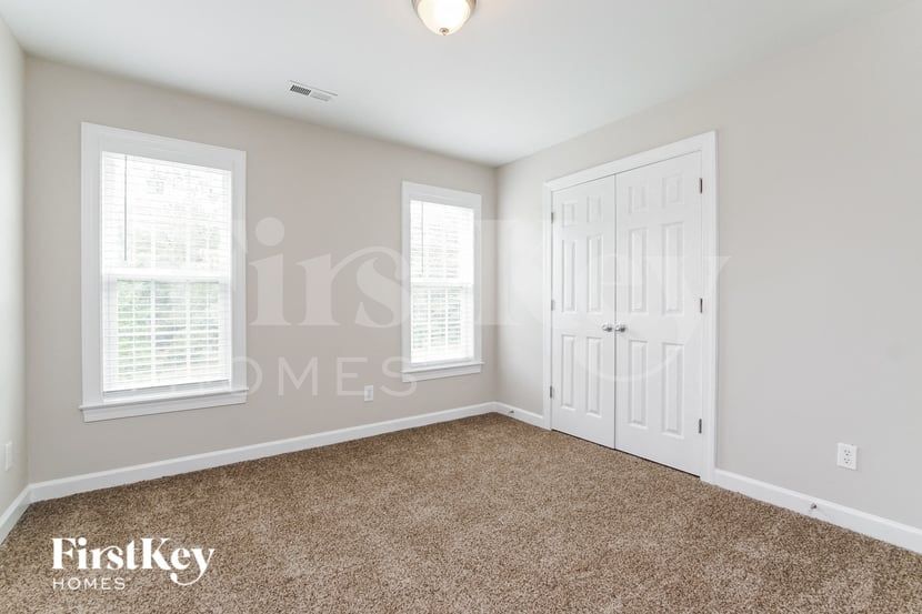 Building Photo - 414 Winfred Dr