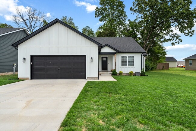 Building Photo - 668 Pleasant Meadow Ln