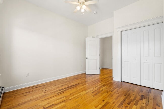 Building Photo - 349 7th St