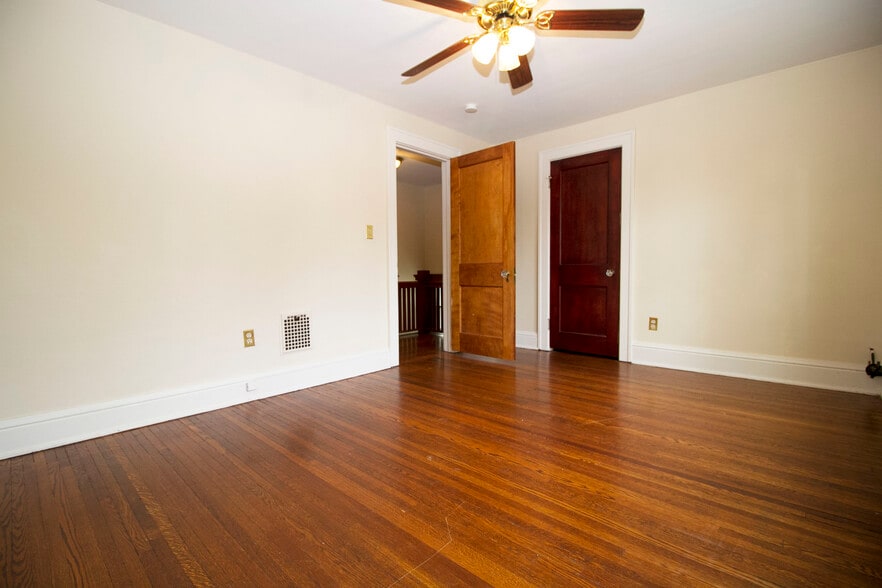 Building Photo - 3603 Homewood Ave