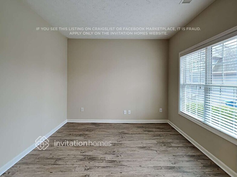 Building Photo - 633 Country Grove Ln NE