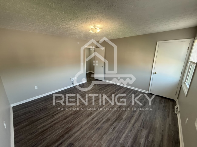 Building Photo - 1645 Foxhaven Dr