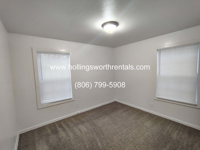 Building Photo - 2 Bedroom 1 bath House