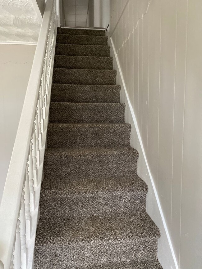 Building Photo - 137-137 Birkett St