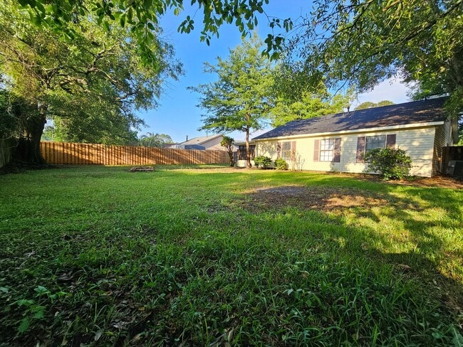 Building Photo - Charming 3 Bedroom 2 Bathroom home in Pooler!