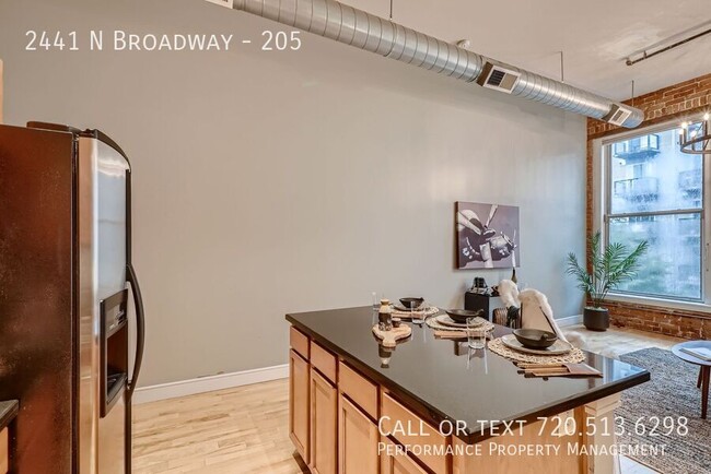 Building Photo - 1-Bedroom Loft in Silver State Lofts – Pri...