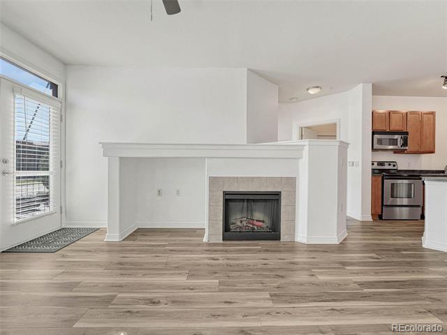 Building Photo - 10176 Park Meadows Dr