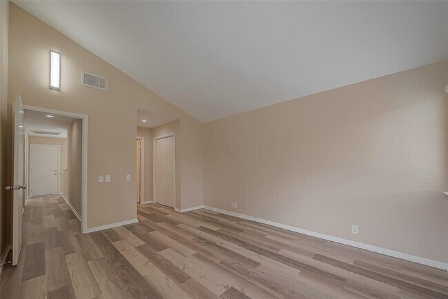 Building Photo - 1566 Prairie Grove Dr