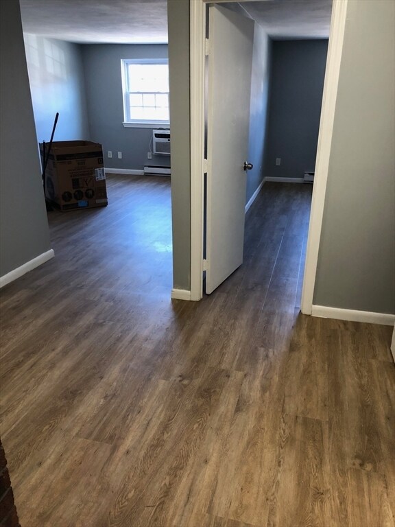 Building Photo - 96 Richardson Rd